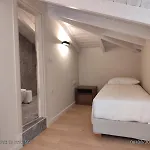 Apartamento Dimitris's & Evangelia's Loft Homes With Garden, Near Airport & Town