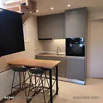 Dimitris's & Evangelia's Loft Homes With Garden, Near Airport & Town