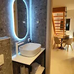 Dimitris's & Evangelia's Loft Homes With Garden, Near Airport & Town *